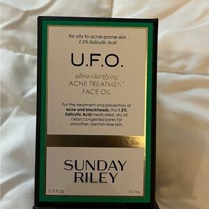 Sunday Riley U.F.O. Acne Treatment Face Oil